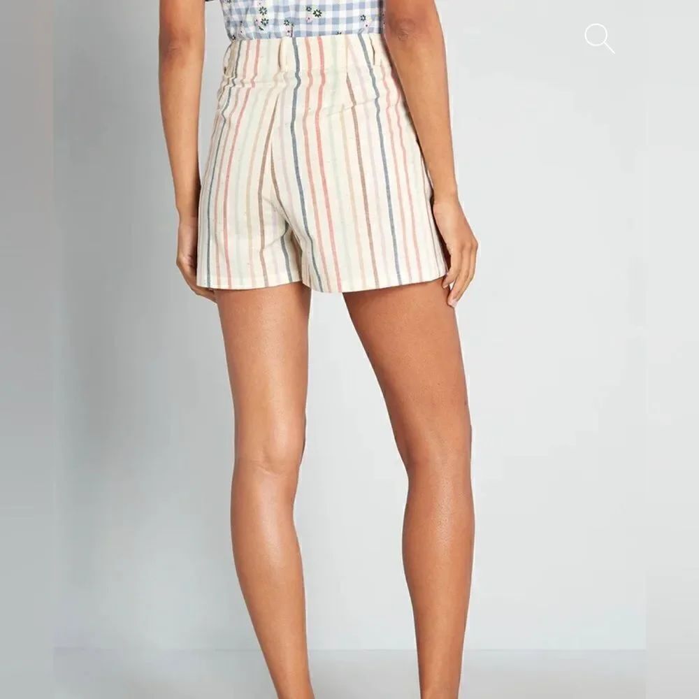 ModCloth Hitting the High Tide High-Rise Shorts - Picture 2 of 11